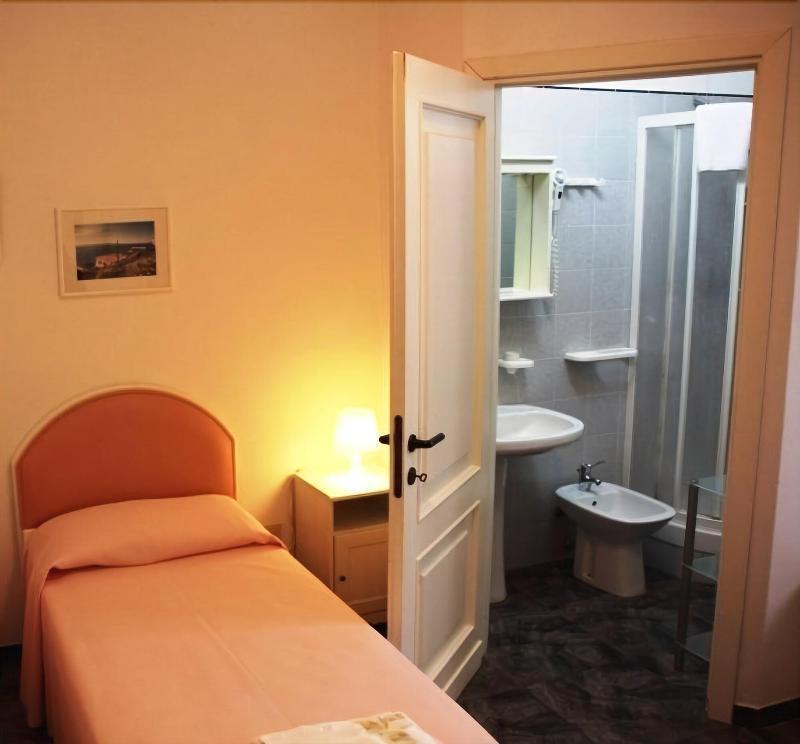 Hotel Cala Di Seta 3*