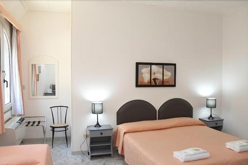 Cala Di Seta Hotel 3*