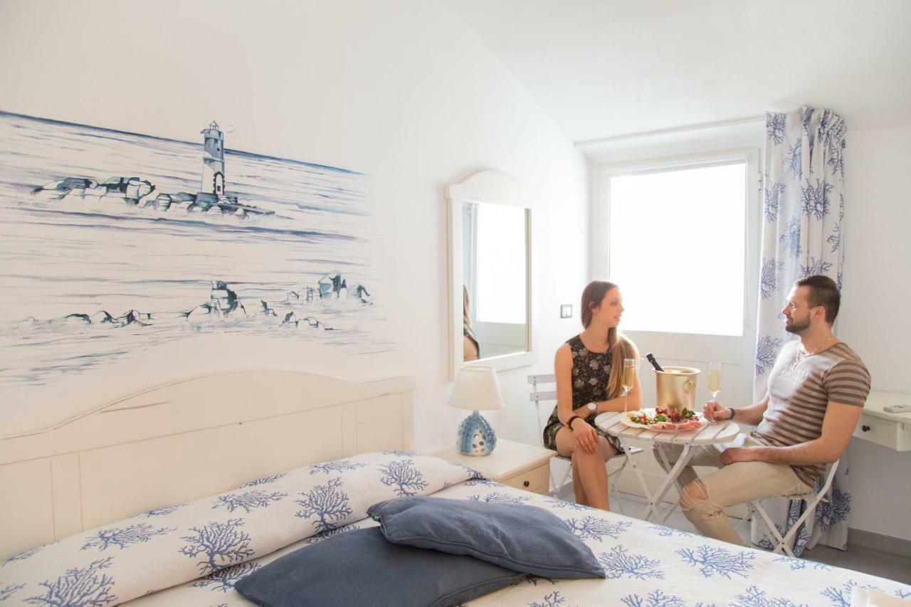 Hotel Cala Di Seta 3*